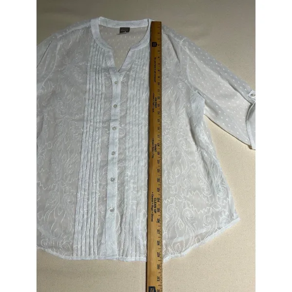 Chicos Sheer Embroidered White 3/4 Sleeve Button Front Pintuck Detail Sz 3 or XL - Image 4