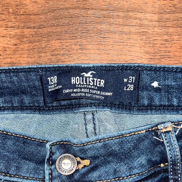Hollister Dark Blue Distressed Skinny Jeans - Image 2