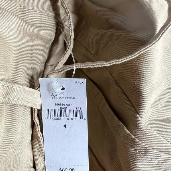 Nwt gap khaki cargo pants size 4 - Image 10