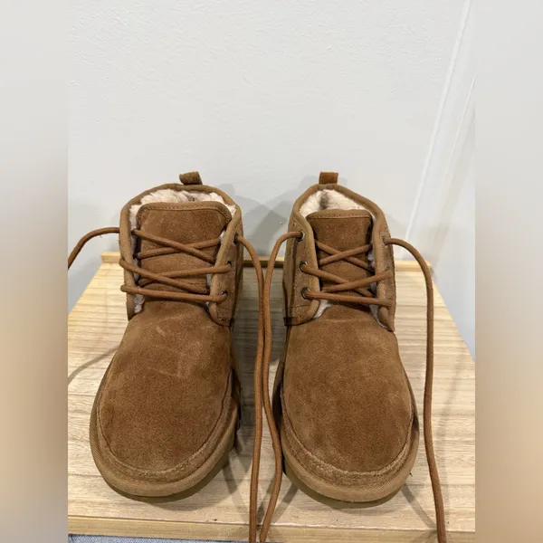 UGG Neumel Chukka Boots Womens 7 Chestnut Suede Shearling Lined Lace Up - Image 9