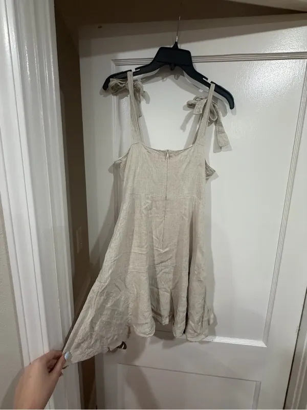 Gianni Bini Cream Zip-Back dress​ - Image 7