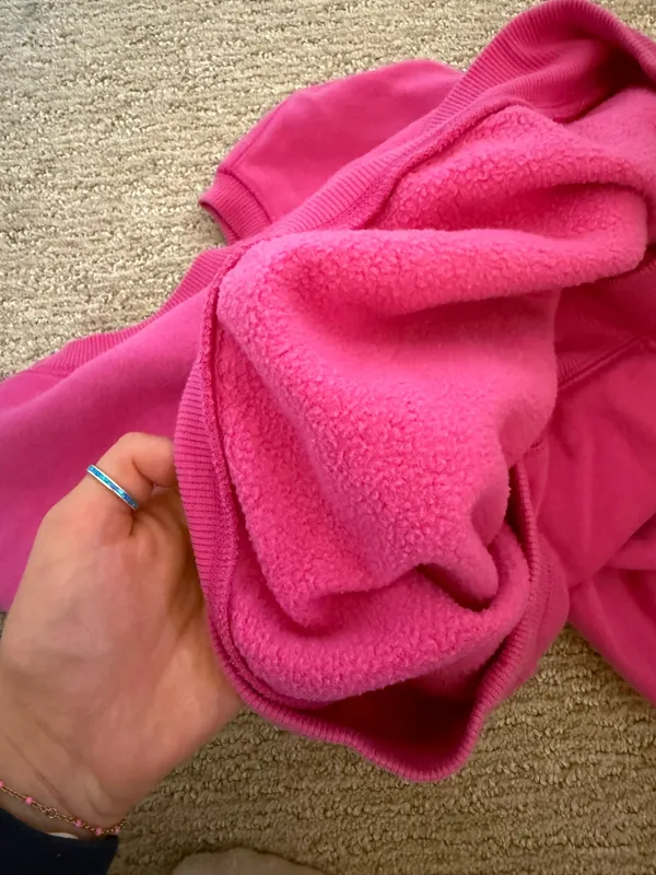 Universal Threads Pink crewneck - Image 4