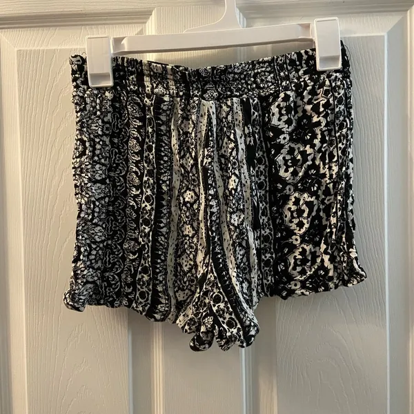 Joe B Flowy shorts - Image 2