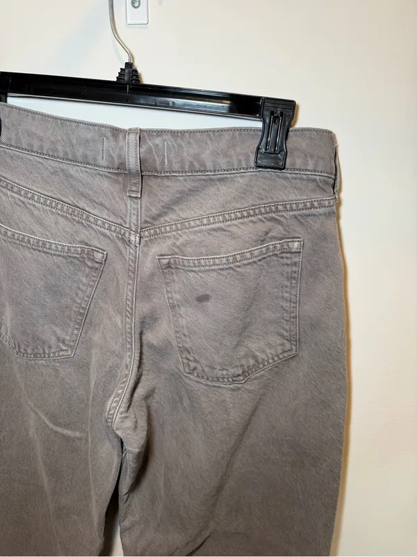 Abercrombie & Fitch Low Rise Ultra Loose Jean - Image 5