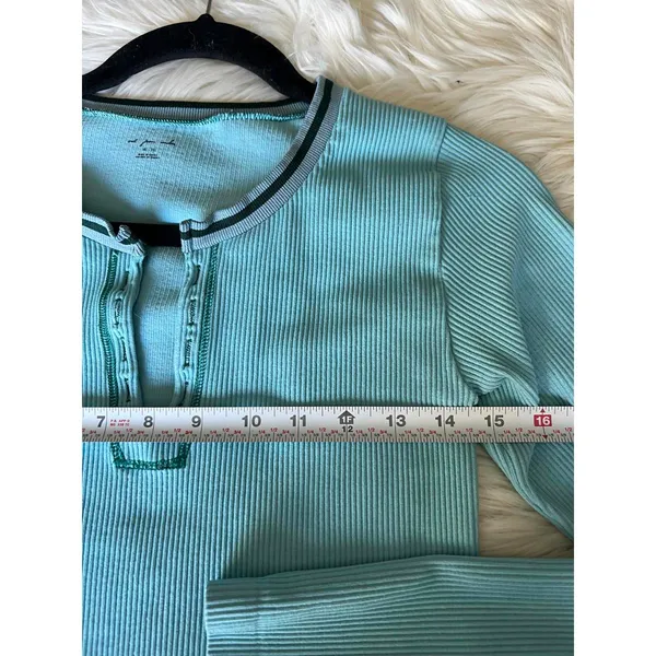 Urban Outfitters Out From Under Light Blue Ribbed Long Sleeve Crop Top XL - Image 7