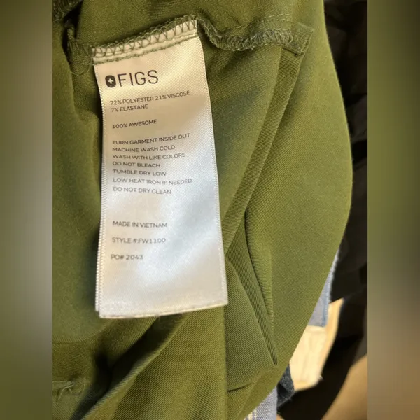 FIGS Casma Three-Pocket Scrub‎ Top Olive Green Women’s XS – Short Sleeve FIONx™ - Image 7