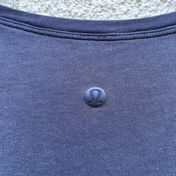 Lululemon Emerald Long Sleeve Tee Charcoal Black Size 12 - Image 5