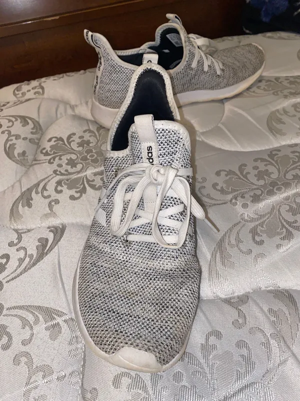 Adidas Cloud Foam Shoes - Image 3