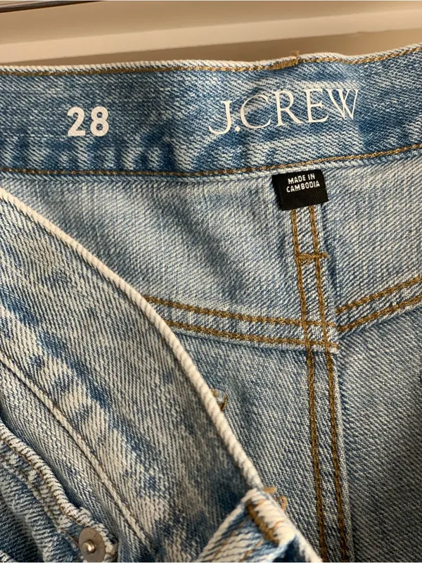 J.Crew Light Wash Low Rise Distressed Wide-Leg Jeans. Size: 28 90’s Skater - Image 3