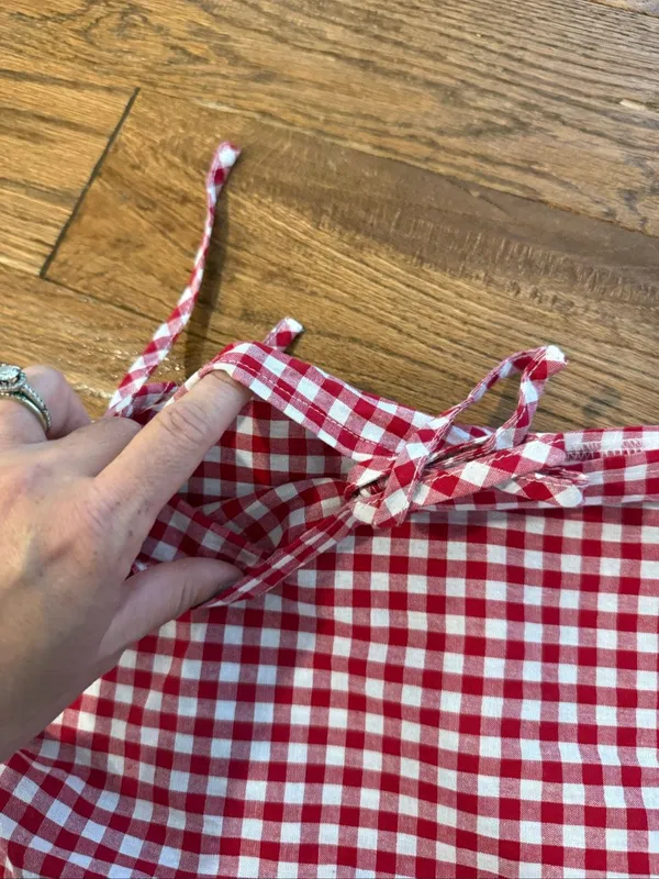 Akira gingham red and white wide leg side tie pant size small - Image 4