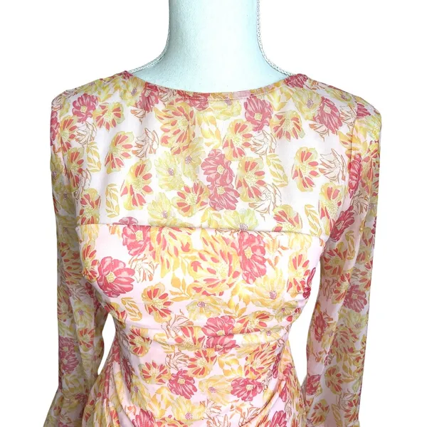 Selfie Leslie Adalia floral bell sleeve mini Dress Pink wedding feminine size S - Image 3