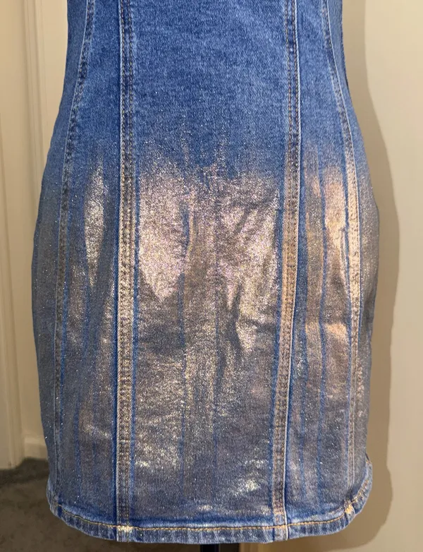 Forever 21 Metallic Gold Ombre Foil Sleeveless Denim Mini Dress - Size XS - NWOT - Image 3