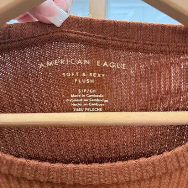 American Eagle Soft & Sexy Plush Ribbed Long Sleeve Top Size Small Rust‎ - Image 3
