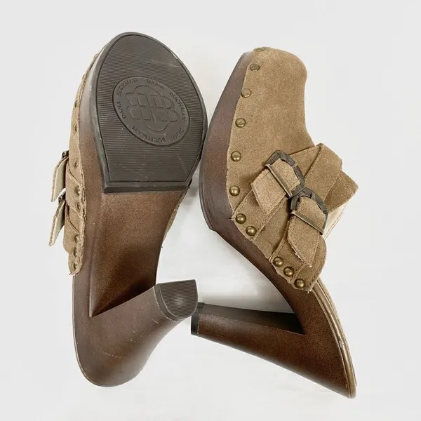 Dana Buchman y2k Tan Suede Buckle & Stud Accent Clog Mules - Image 6