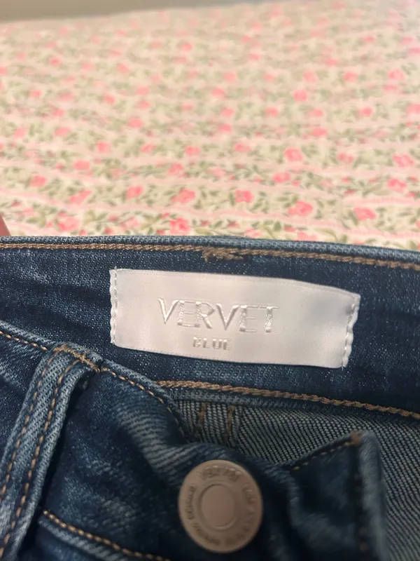 Vervet Jeans - Image 3