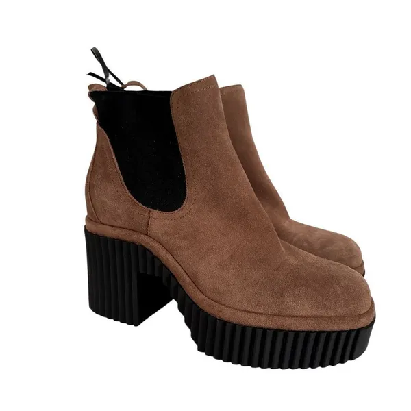 Gianni Bini Tan and Black Ankle Boots with Platform Sole NWOT - Image 2