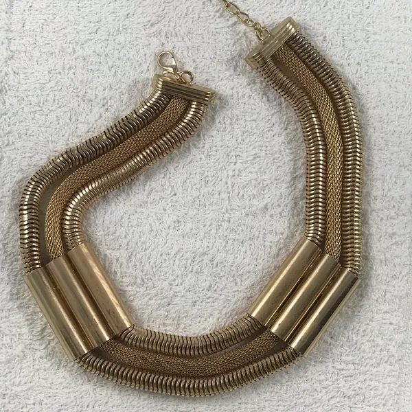 3 Gold link cleopatra Choker Necklace - Image 2