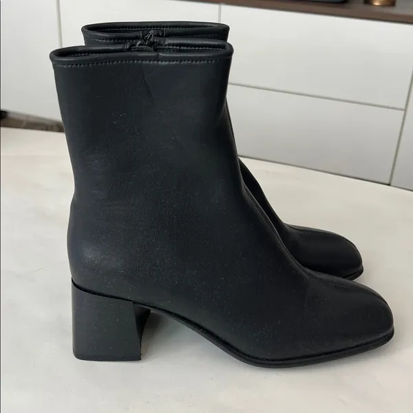 Jeffrey Campbell Troye Square Toe Soft Low Heel Boot Bootie Black Size 6.5 $150 - Image 3