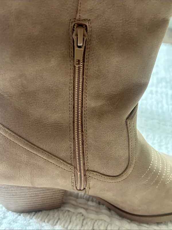 Fringe Western Boots in Tan with Stacked Heel - Image 8