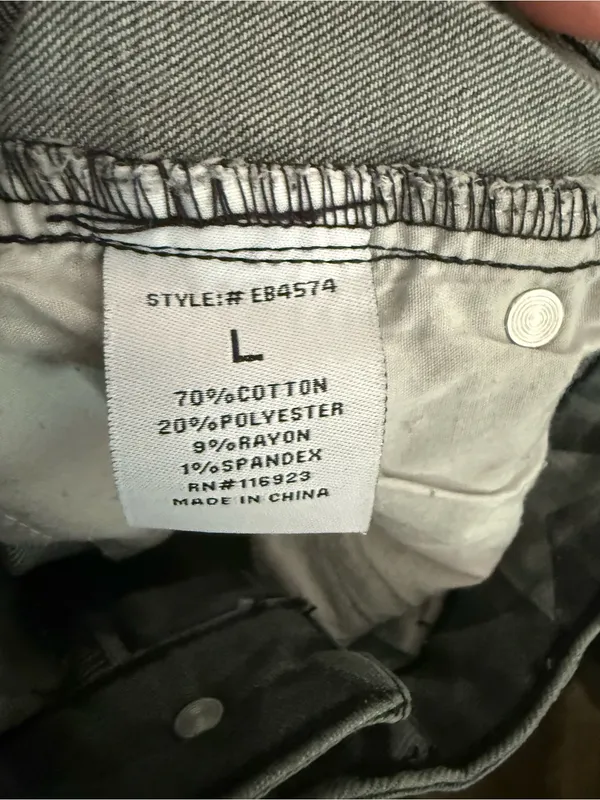 easel Gray Star-Print Skinny Jeans with Distressed Detail - Image 4