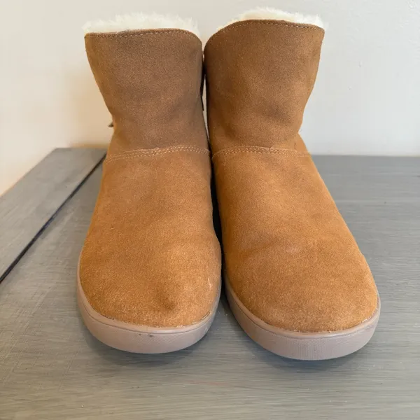 Koolaburra‎ Shazi Mini Chestnut Boots Suede Sheepskin 109362 Women's Shoes Bow 9 - Image 3
