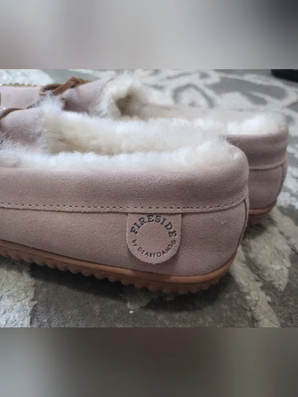 Dearfoams Fireside Plush Lined Moccasin Slippers Dusty Pink - Image 3