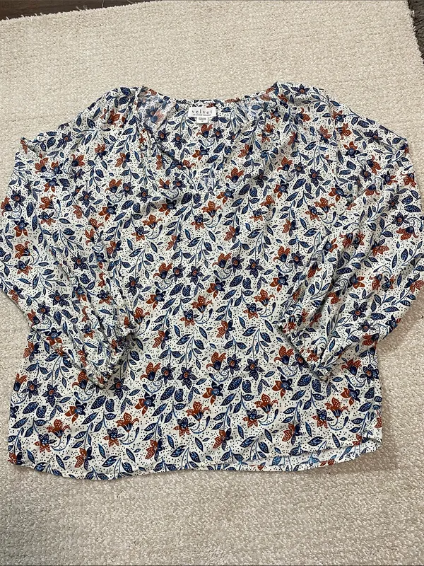 Velvet by Graham & Spencer White Floral V-Neck Blouse with Blue & Brown Accents - Image 13