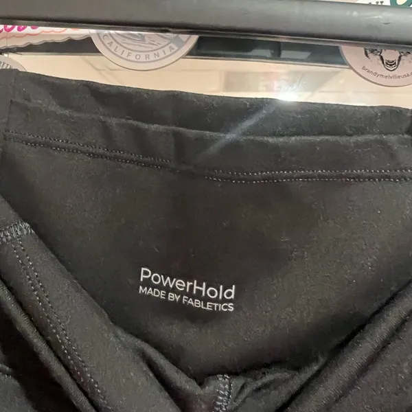 Fabletics powerhold gym shorts - Image 3