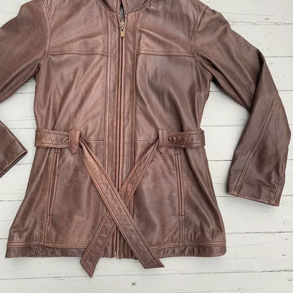 Wilson's Leather Vintage Y2K Brown Leather Jacket w/ Belt Waist + Zip-Out Hood - Image 2