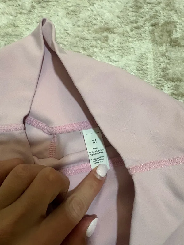 Pink biker shorts Size M - Image 3