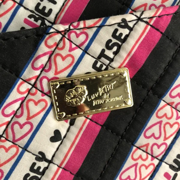 Betsey Johnson Pink white black Luv weekender duffel travel suitcase hand bag purse tote - Image 5