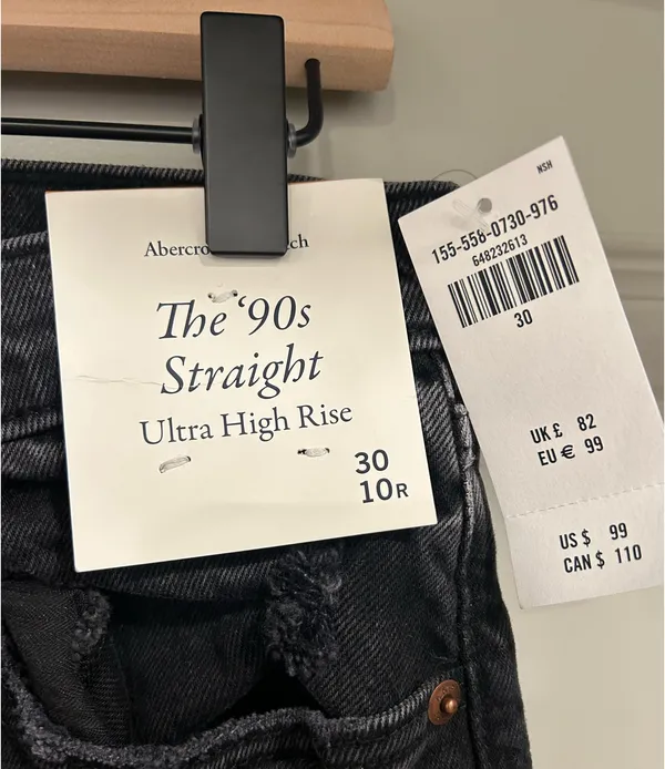 Abercrombie 90’s straight ultra high rise jeans - Image 4
