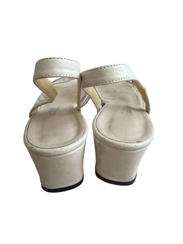 JACK ROGERS Vintage Cream Leather Kitten Slingback Heels Size 8 - Image 4