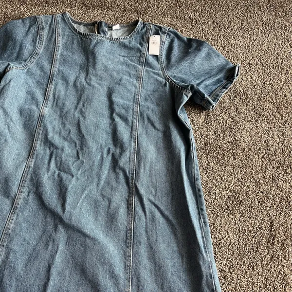 Old Navy Light Blue Denim Shift Dress - Image 2