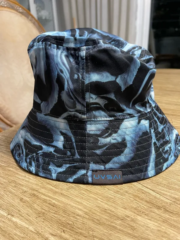 Swirl Pattern Bucket Hat in Blue and Black - Image 10