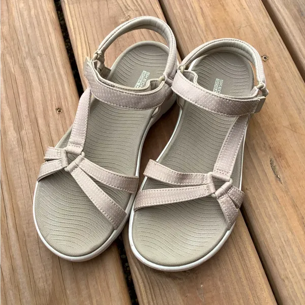 COMFY SKECHERS sandals🌷 - Image 3