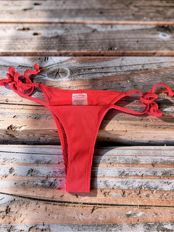 White Fox Swim "By The Pool" Ribbed Bikini Bottoms in Red - Size Small - Image 5