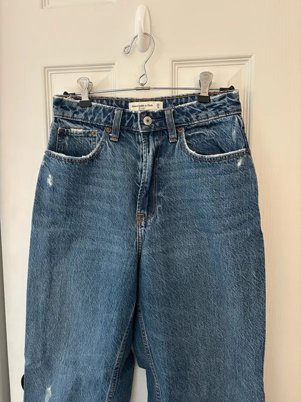 Abercrombie The Loose High Rise Jeans - Image 3