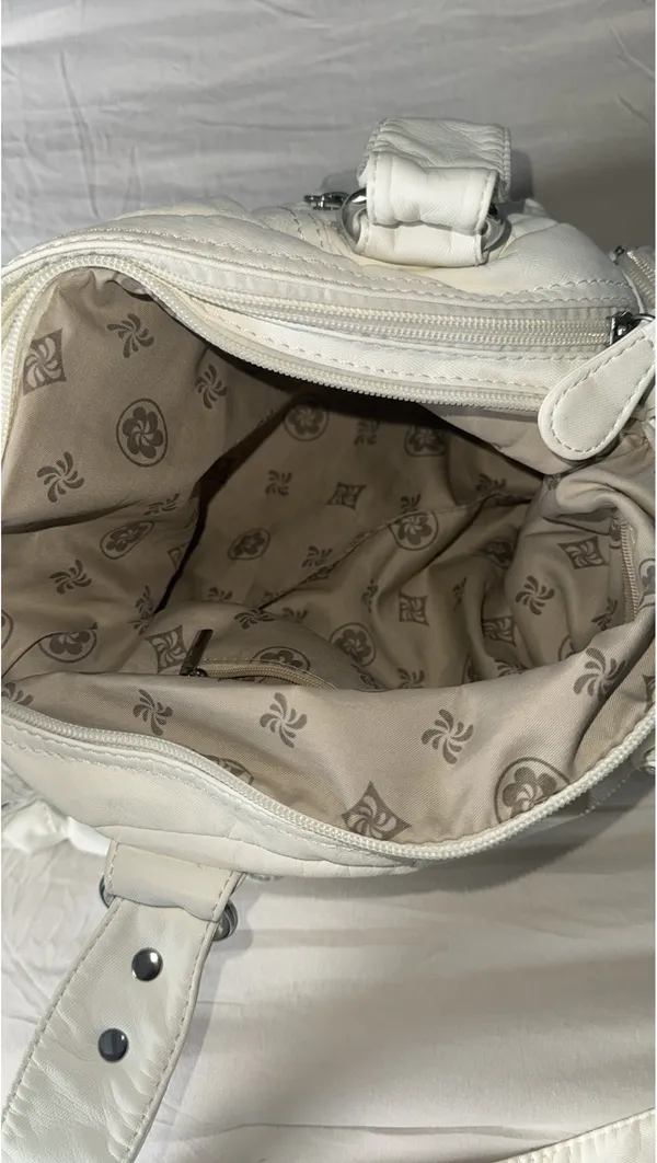 Y2K Angel Kiss Purse - Image 4