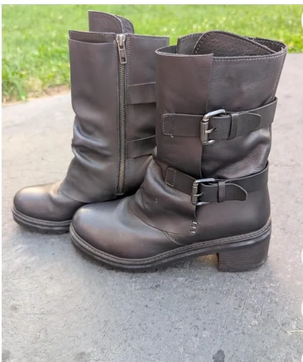 Foundry Pacific & Co Vintage Boots - Image 2