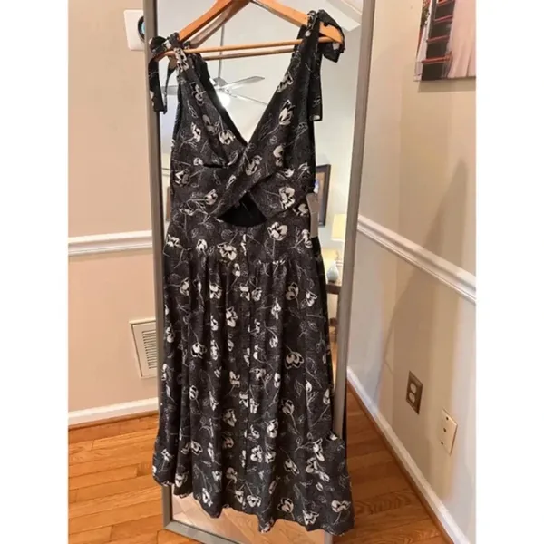 Lizard Thicket Black Floral Maxi Dress Large - Image 4