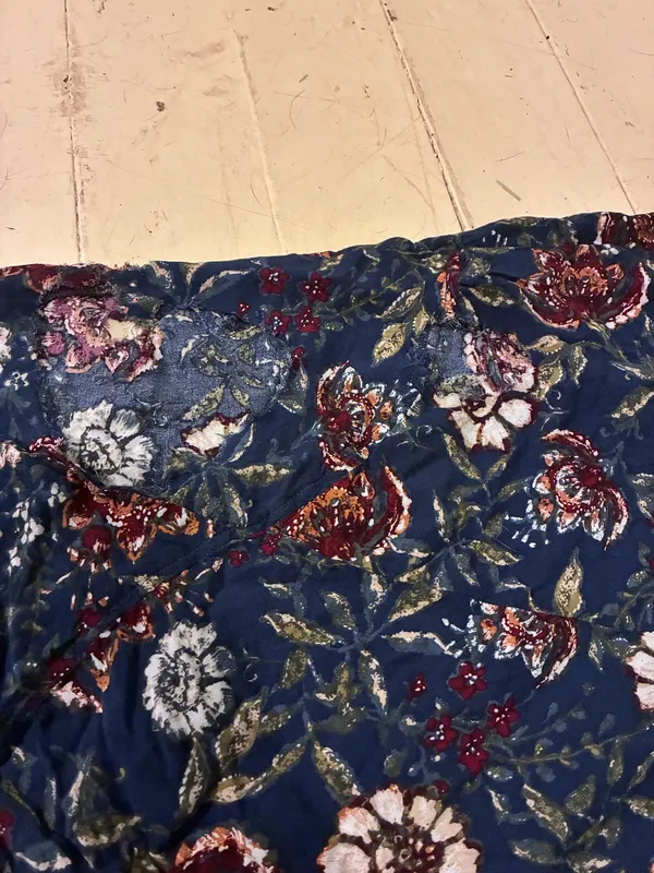 Abercrombie & Fitch Floral Dark Blue Sleeveless Maxi Dress size XS - Image 6