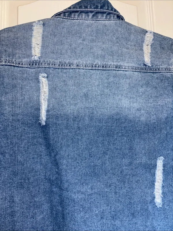 Dokotoo Brand Blue Distressed Denim Button Down Shacket Nwts Size Small - Image 9