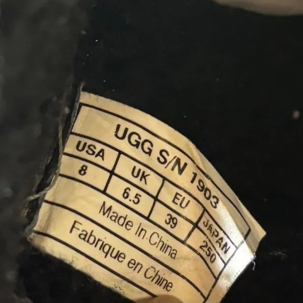 UGG Australia Boots Women's‎ 7 Black Sheepskin Leather Waterproof Shearling 1903 - Image 7