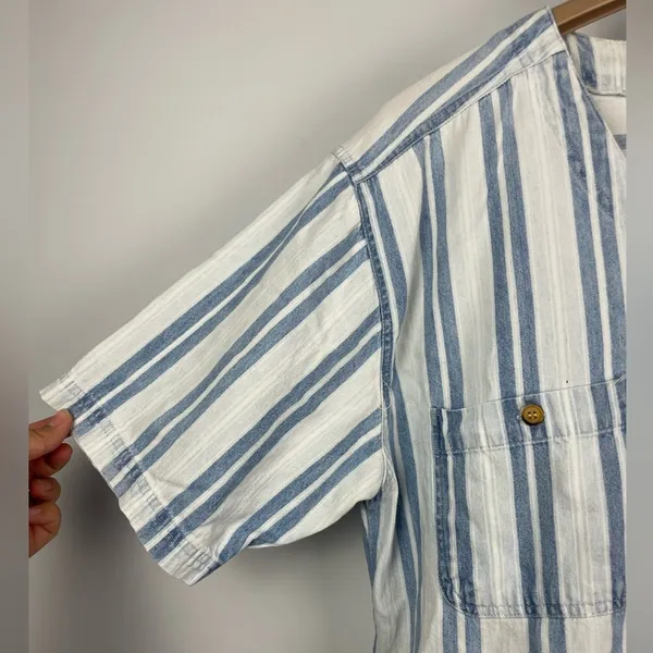 Vintage Erika Blues White Blue Striped Chambray Short Sleeve Button Up Shirt‎ - Image 2