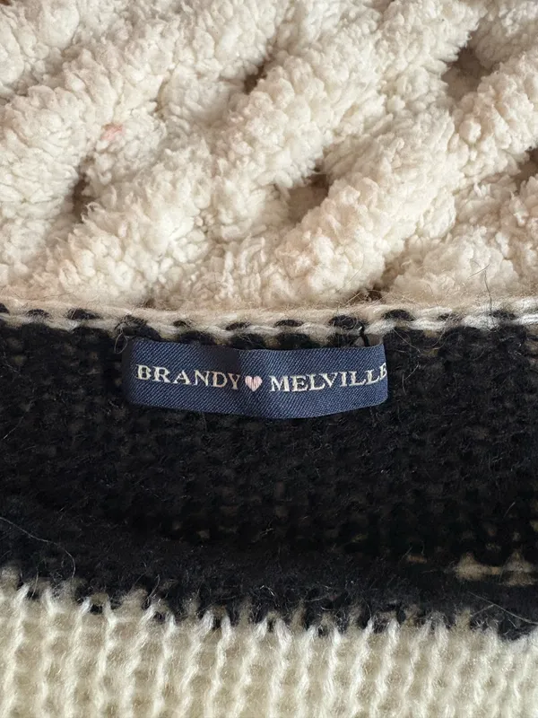 Brandy Melville Sweater - Image 2