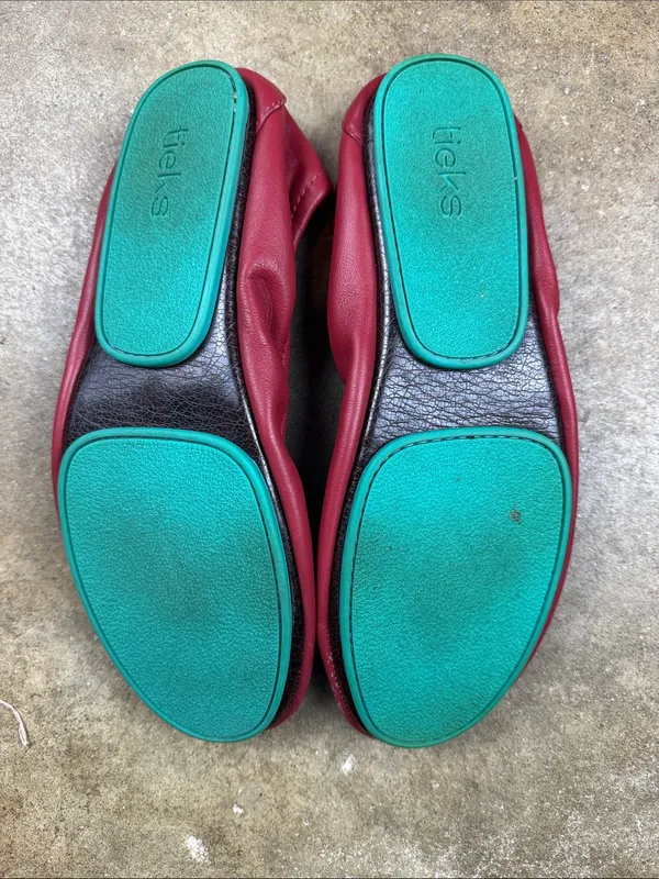 Tieks Red Leather Ballet Flats with Teal Accent Size: 11 - Image 7
