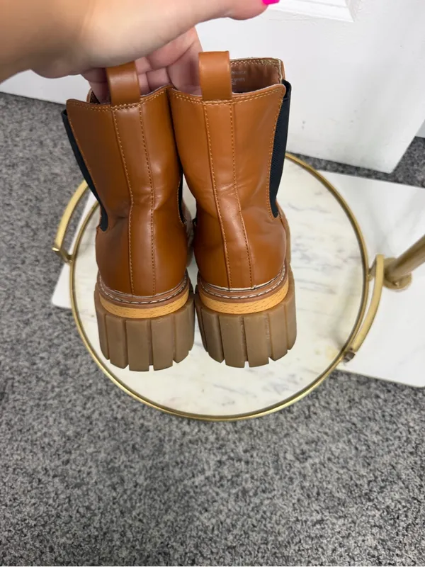 Madden Girl Cognac Brown Chunky Lug Sole Chelsea Boots Size 6M - Image 3