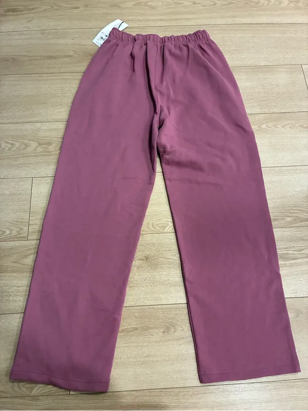 NWT Alo Yoga Women’s Accolade Straight Leg Sweatpant Soft Mulberry Size M - Image 9
