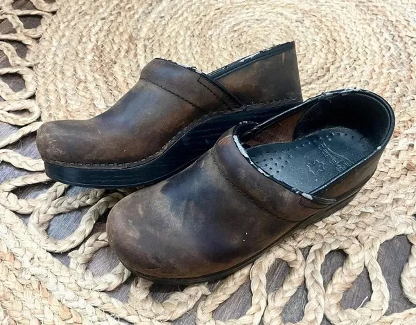 Dansko Professional Clog Women's 8M EU38 Brown Antique Oiled - Image 3